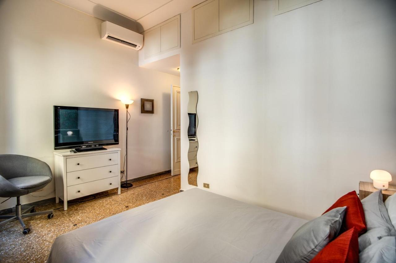 Fresh House Colosseo Рим Екстер'єр фото